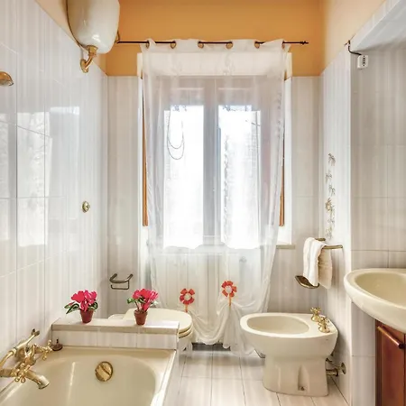 Διαμέρισμα Lovely In Gioviano -lu- With Kitchen *