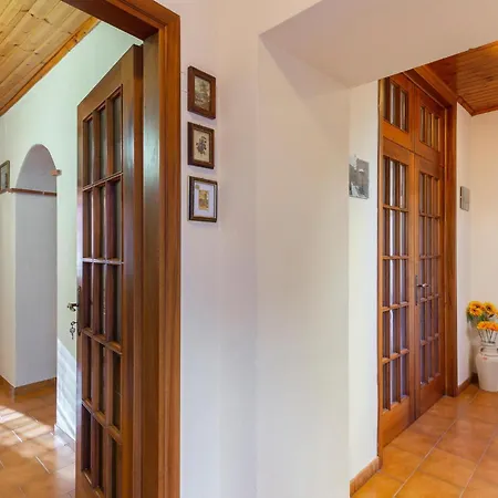 Lovely In Gioviano -lu- With Kitchen