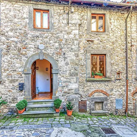 Διαμέρισμα Lovely In Gioviano -lu- With Kitchen Ghivizzano